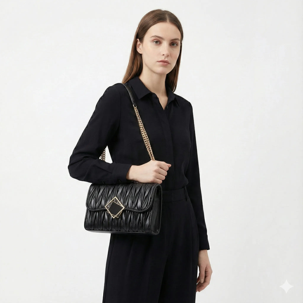 Compact Leather Bag - Vienza